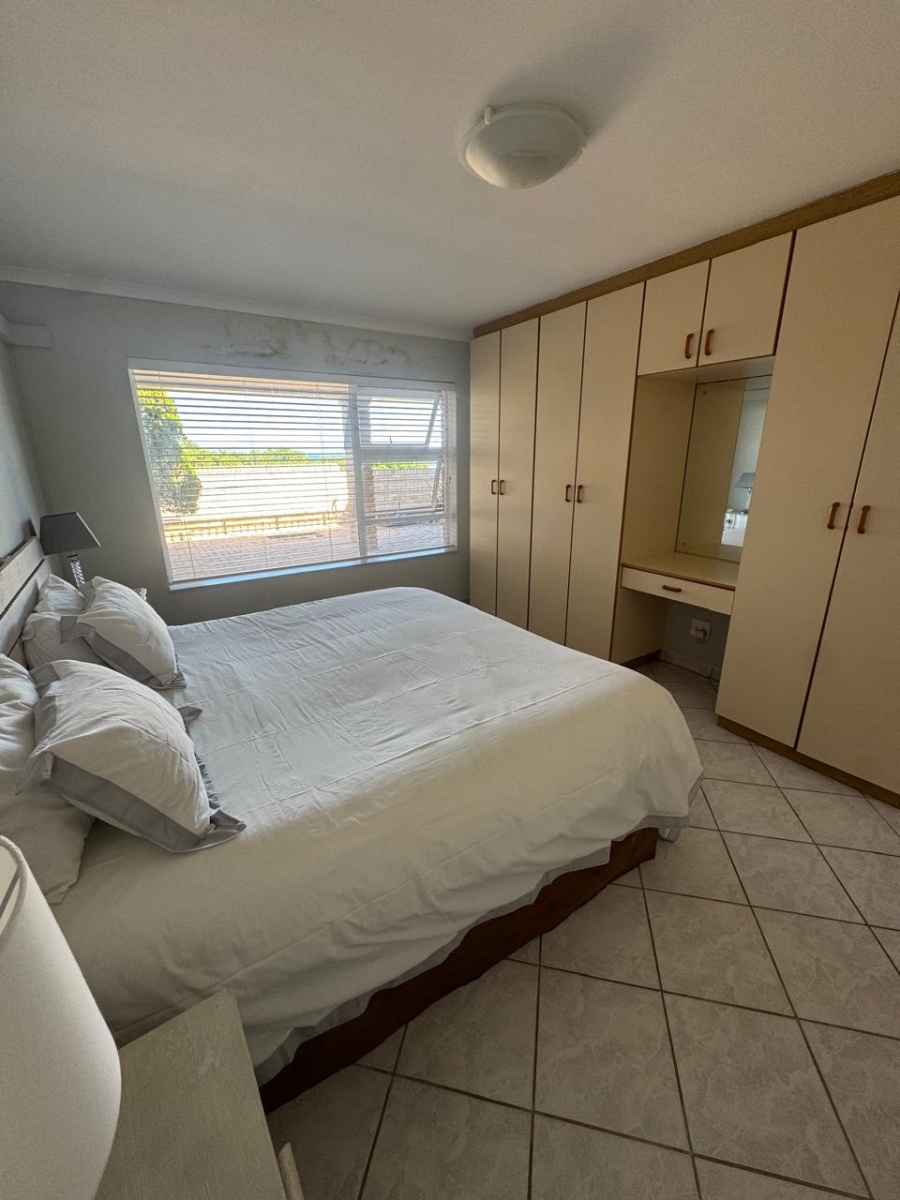 6 Bedroom Property for Sale in Aston Bay Eastern Cape